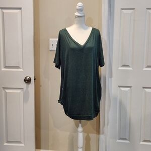 Womens plus 3X vneck tunic with button decor